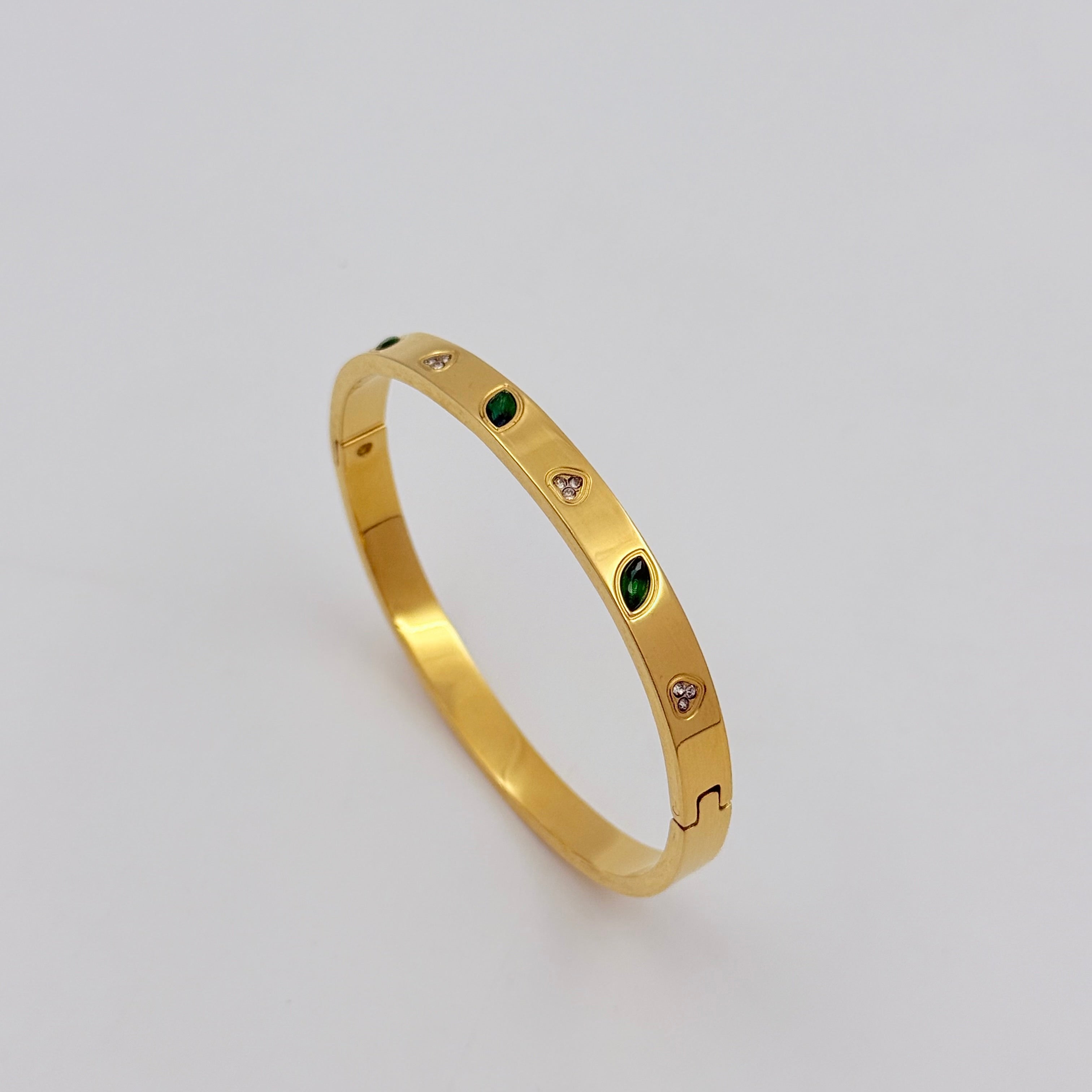 Crystal Emerald Kada