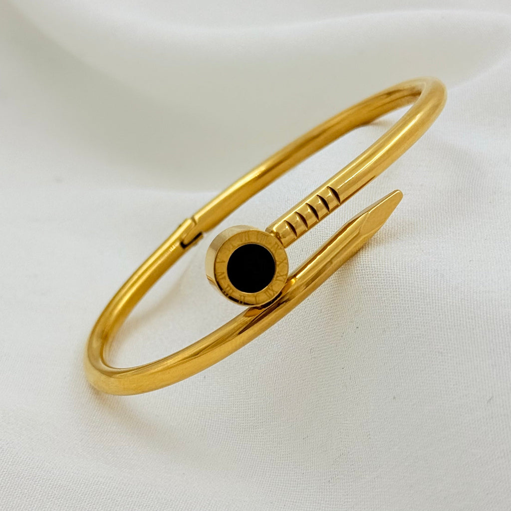 Nail Black Coin kada