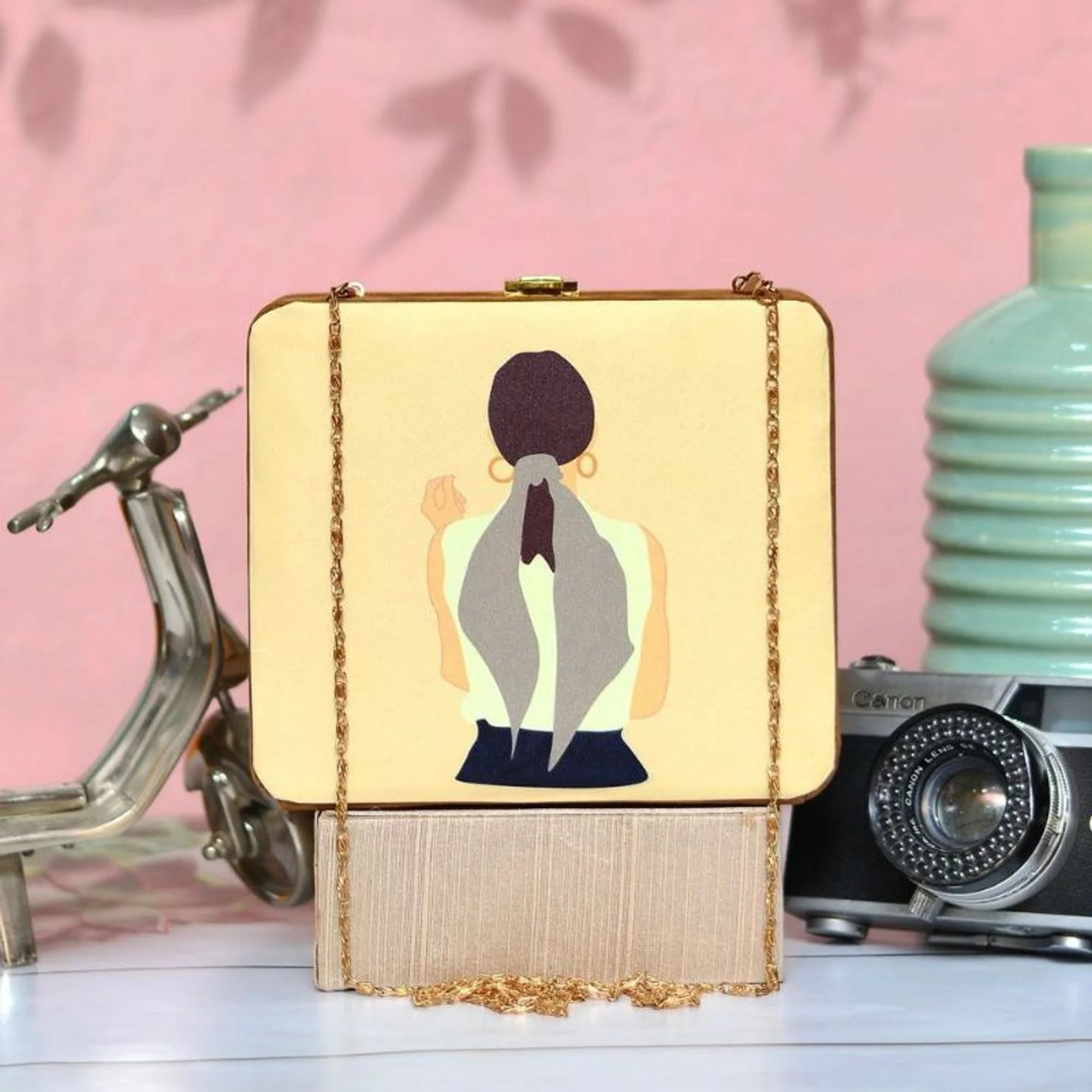 Gray Band Woman MDF Clutch