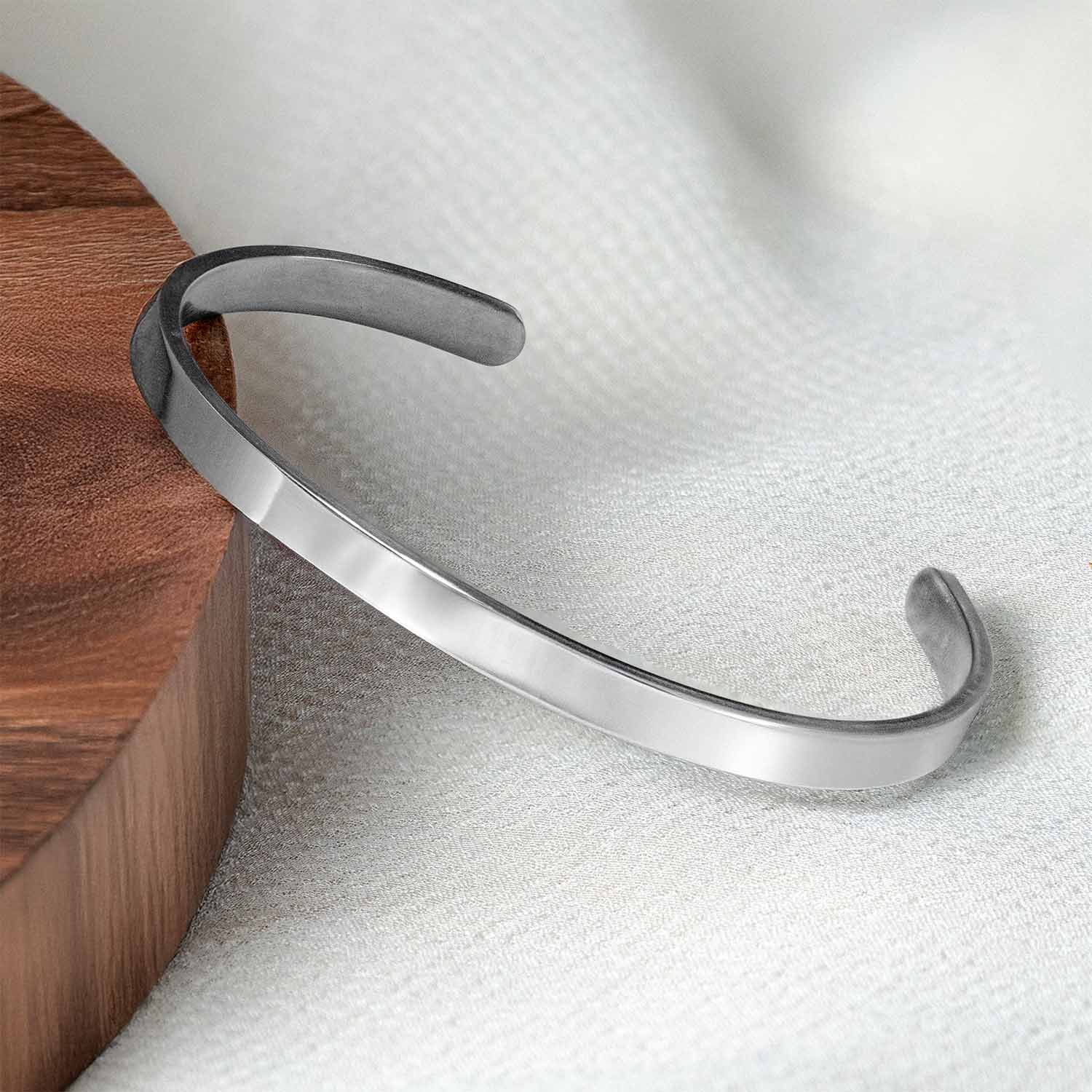 Gloss Cuff Adjustable Bracelet