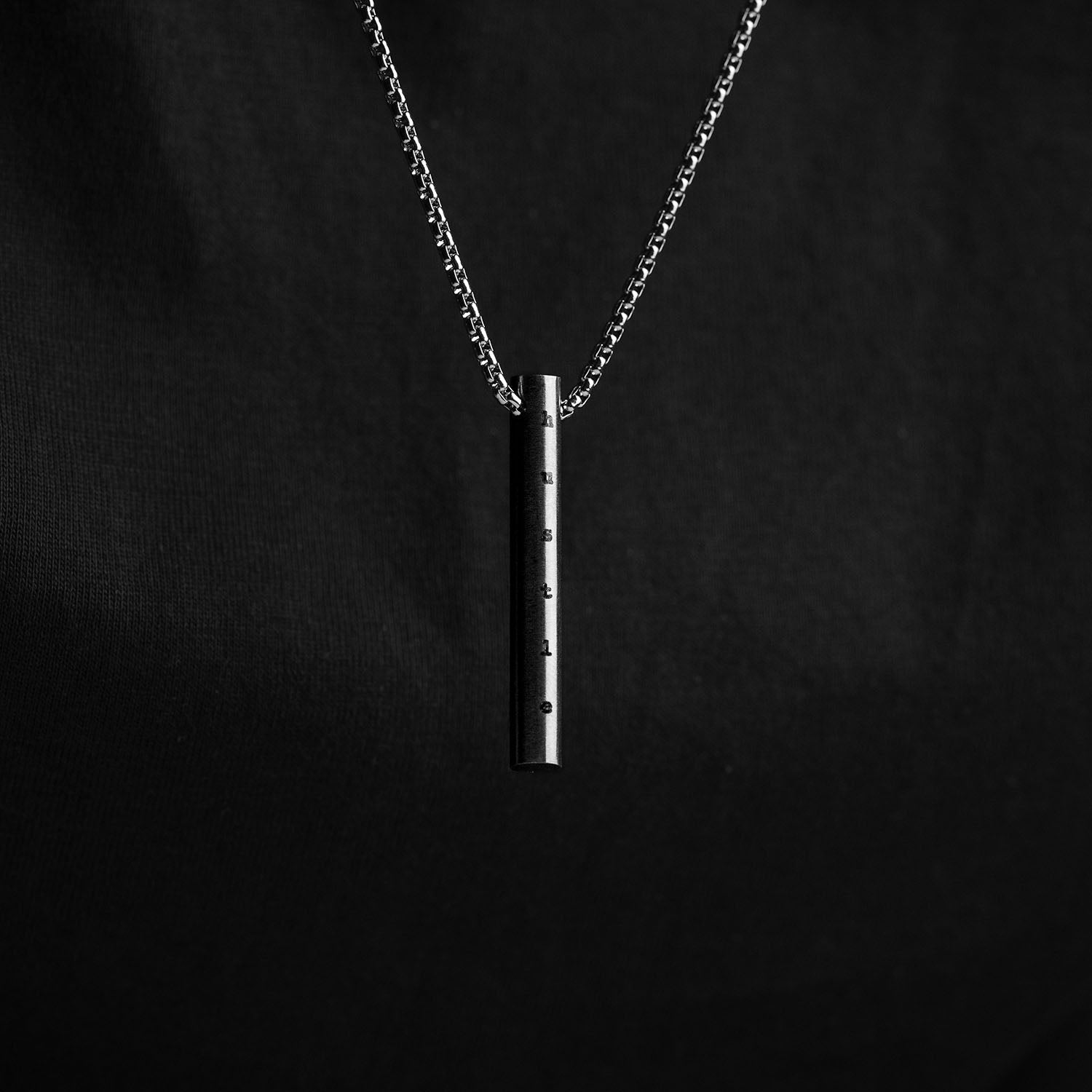 Motivation Minimal Barrel Necklace
