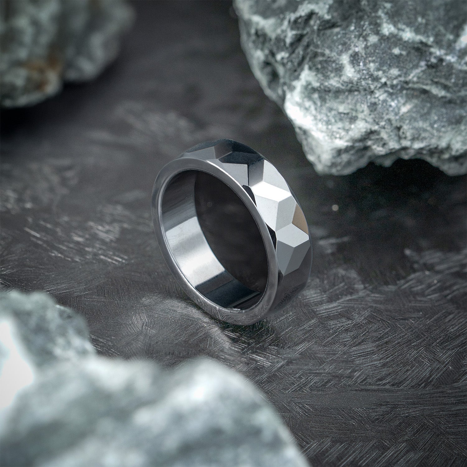 Silver Gloss Cube Ceramic Ring