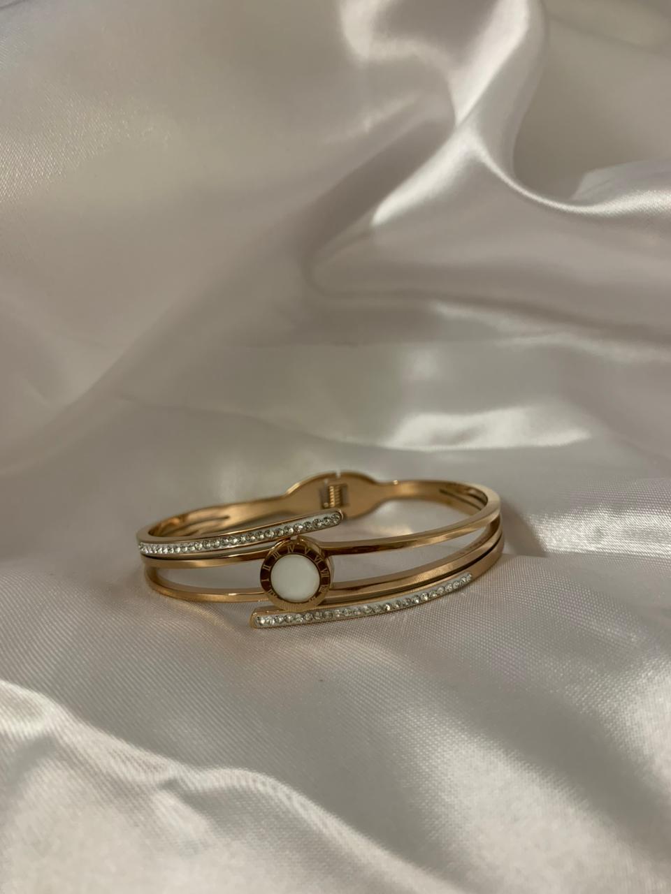 Rose gold MOP Nail Kada
