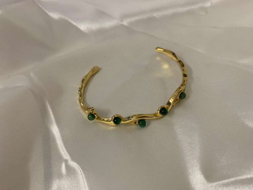 Green Perl Kada