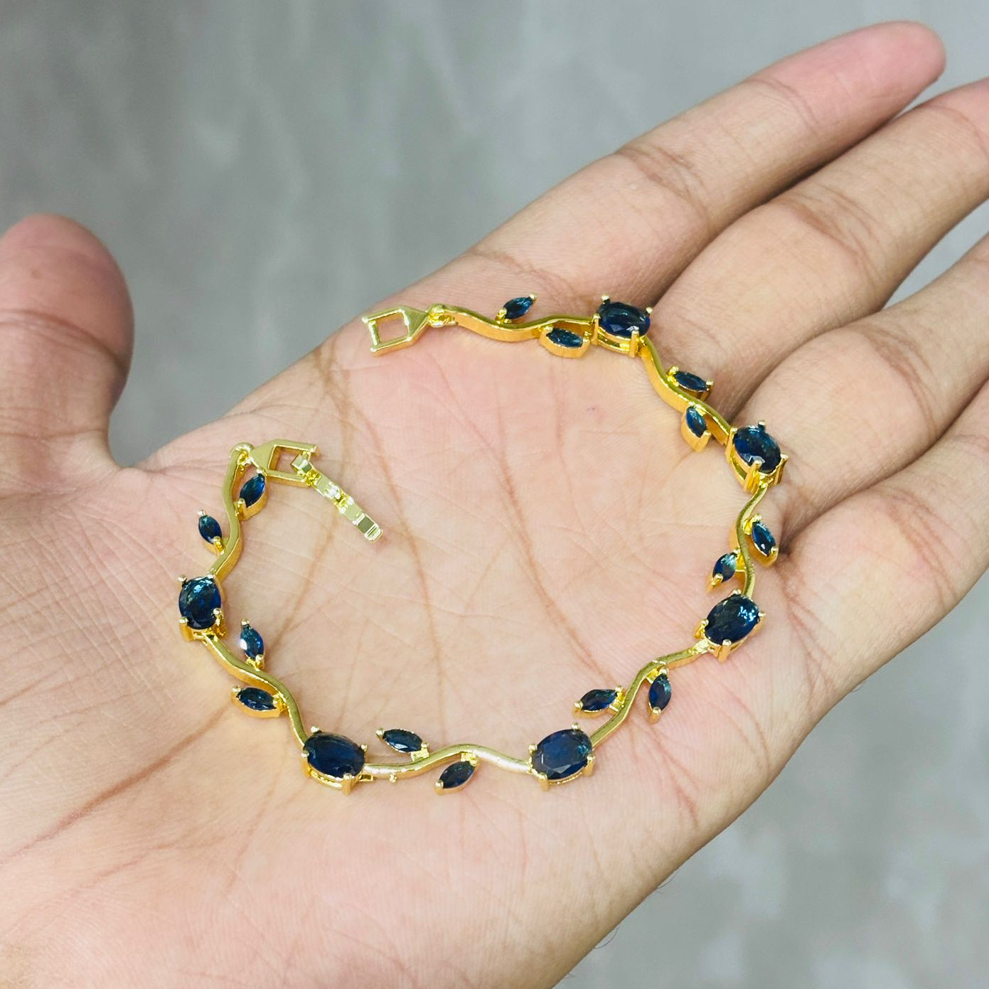 Blue Tulip Bracelet