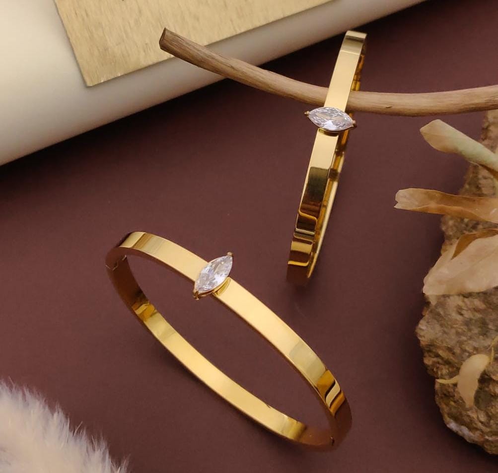 Top Aura Plain Kada