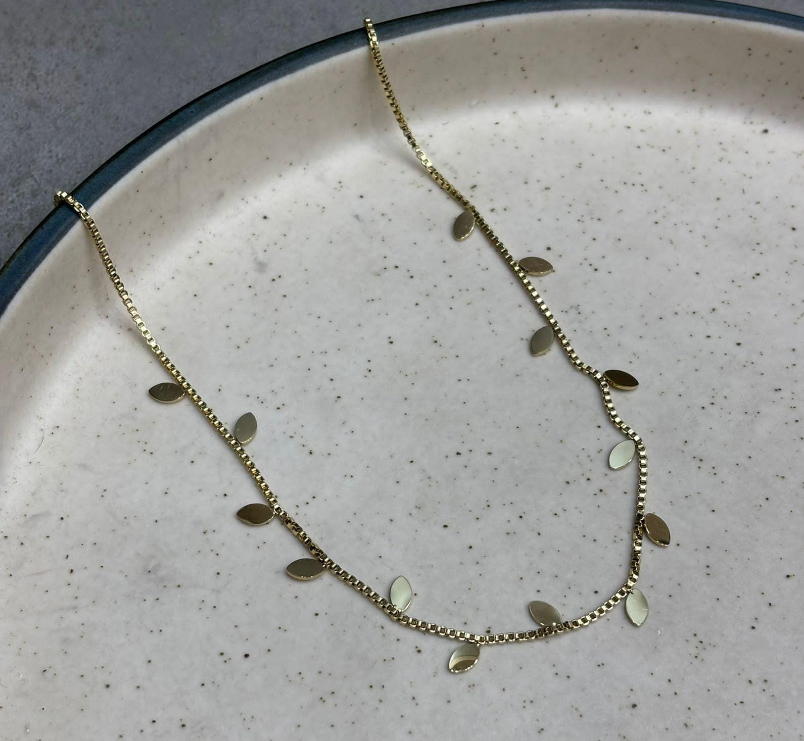 Leaf Tanmania Necklace