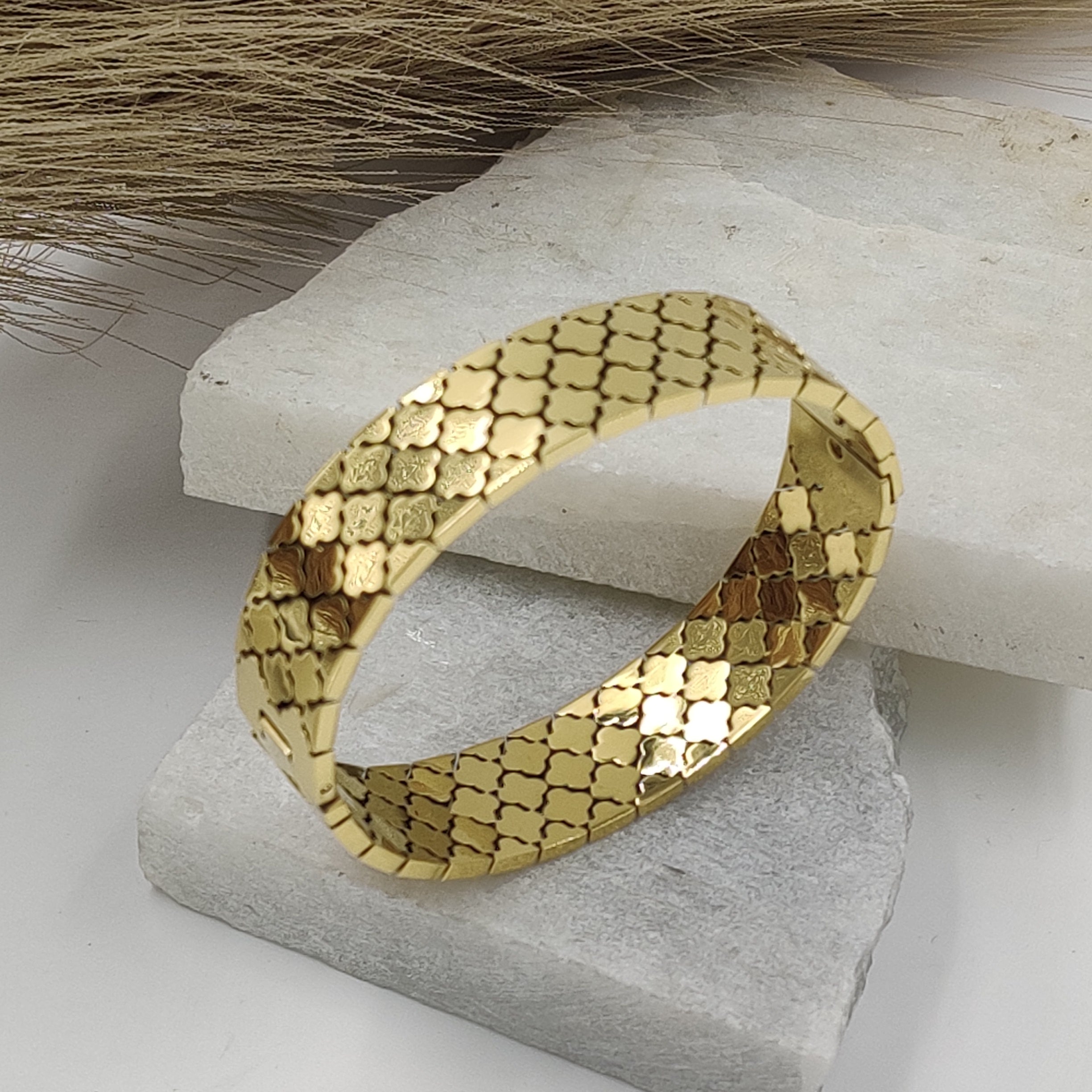 Band of Elegance Kada