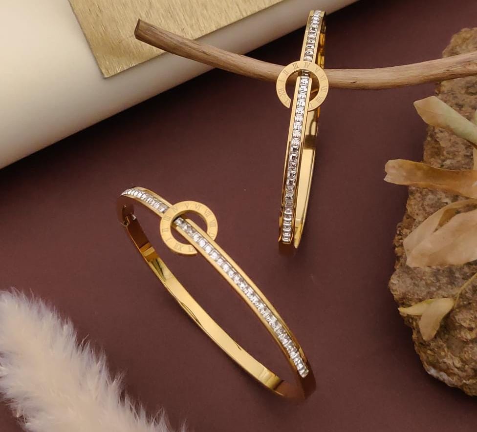 Top Ring Diamond Kada